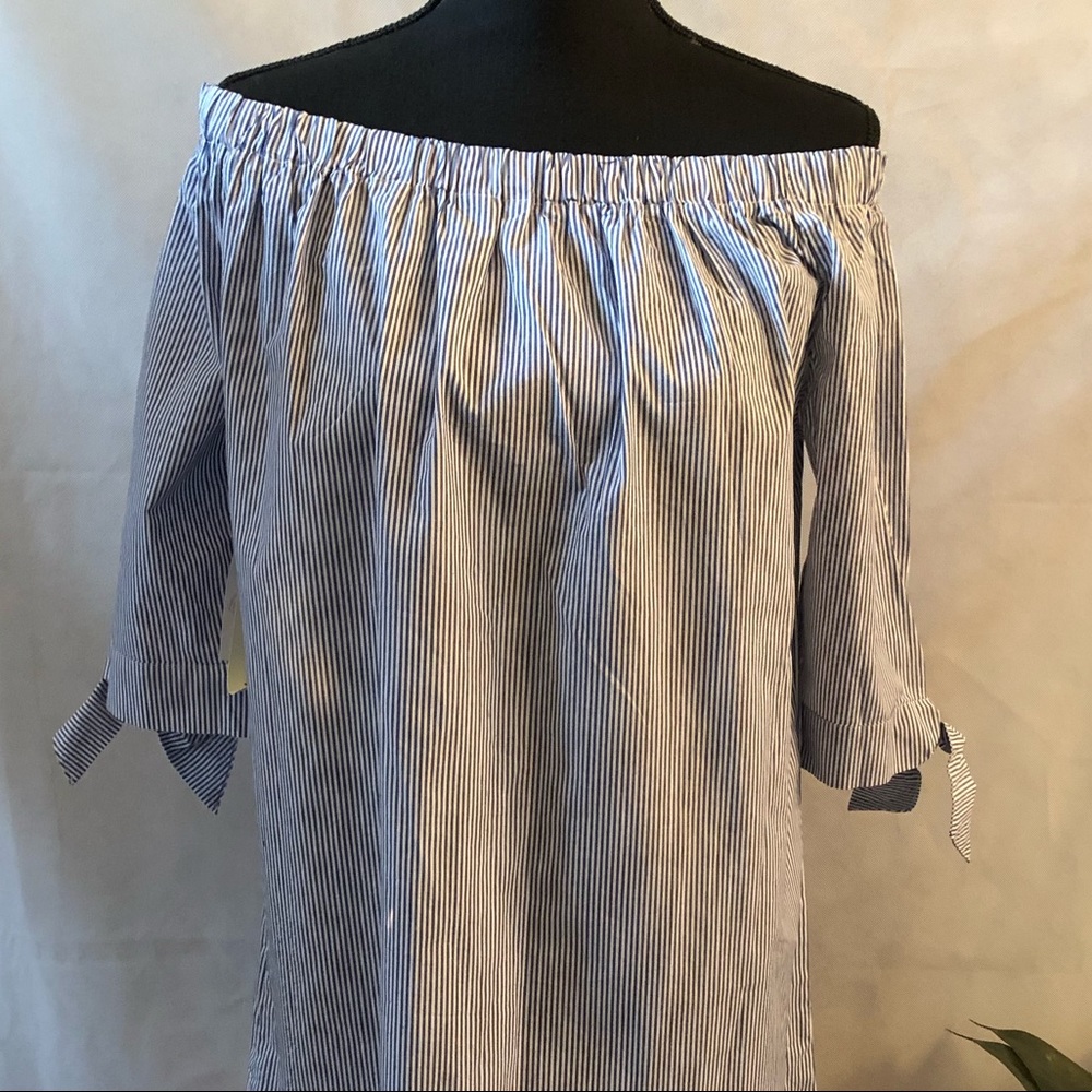 SMOCKED OFF THE SHOULDER by Tacera